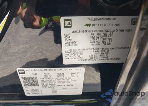 2024 GMC Sierra 1500 4Wd Short Box Elevation With 3Sb from USA, damaged, VIN 3GTUUCED1RG132406